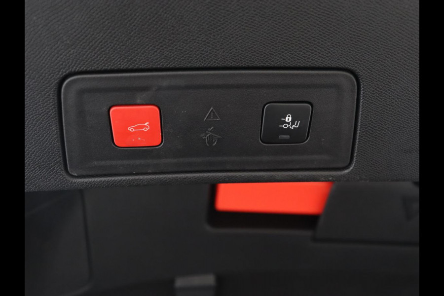 Peugeot 508 1.6 PureTech Blue Lease GT | Panoramadak | Trekhaak | Automaat | 360 Camera | Navigatie | Adaptive Cruise | PHEV | Lane assist | Stoelverwarming | Carplay | Focal audio | Leder| Pilot assist | LED | Getint glas