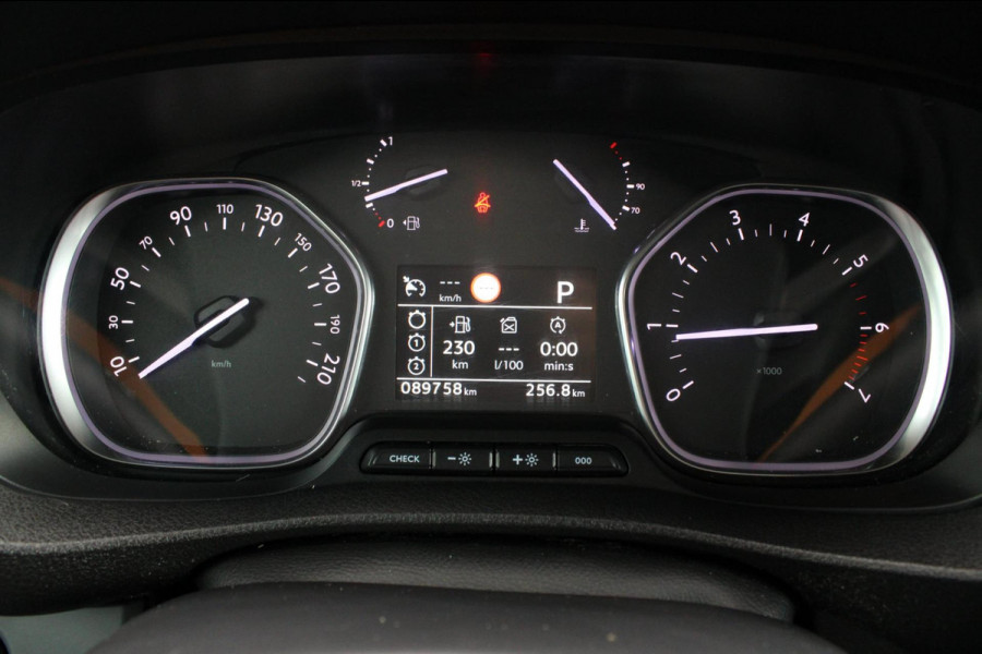 Peugeot Expert 227S 2.0 BlueHDI 180 Premium Pack