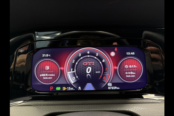 Volkswagen Golf 2.0 TSI GTI Parkeerassistent Keyless Go/Start HUD