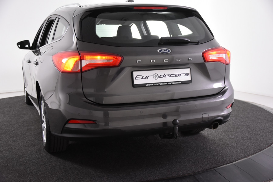Ford FOCUS Wagon 1.0 EcoBoost Trend *1ste Eigenaar*Navigatie*Trekhaak*