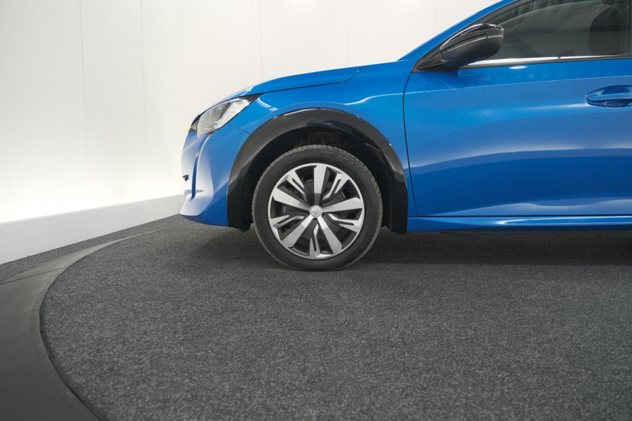 Peugeot e-208 EV Active 50 kWh | Navigatie | Apple Carplay | Climate Control