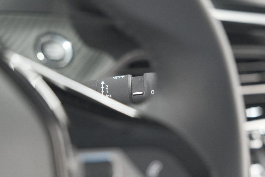 Peugeot e-208 EV Active 50 kWh | Navigatie | Apple Carplay | Climate Control