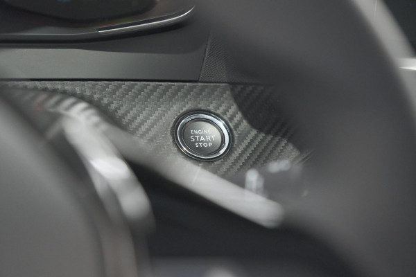 Peugeot e-208 EV Active 50 kWh | Navigatie | Apple Carplay | Climate Control