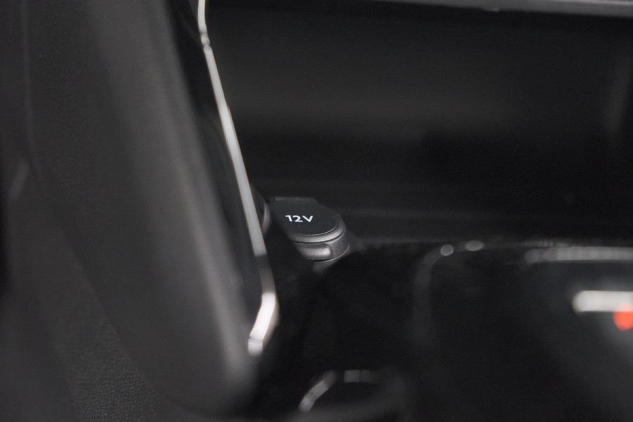 Peugeot e-208 EV Active 50 kWh | Navigatie | Apple Carplay | Climate Control