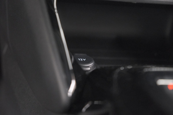 Peugeot e-208 EV Active 50 kWh | Navigatie | Apple Carplay | Climate Control