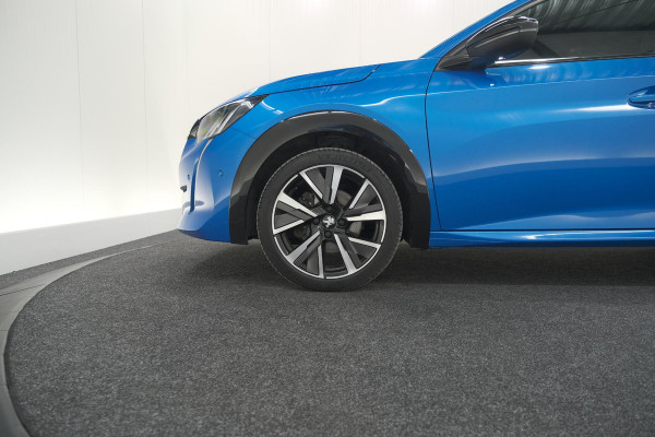Peugeot 208 PureTech 100 GT | Camera | Dodehoekdetectie | Apple Carplay | Stoelverwarming | Parkeersensoren