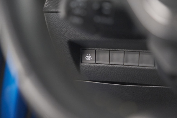 Peugeot 208 PureTech 100 GT | Camera | Dodehoekdetectie | Apple Carplay | Stoelverwarming | Parkeersensoren