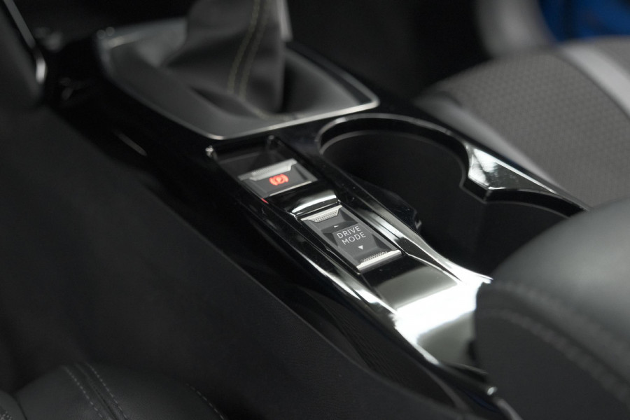 Peugeot 208 PureTech 100 GT | Camera | Dodehoekdetectie | Apple Carplay | Stoelverwarming | Parkeersensoren