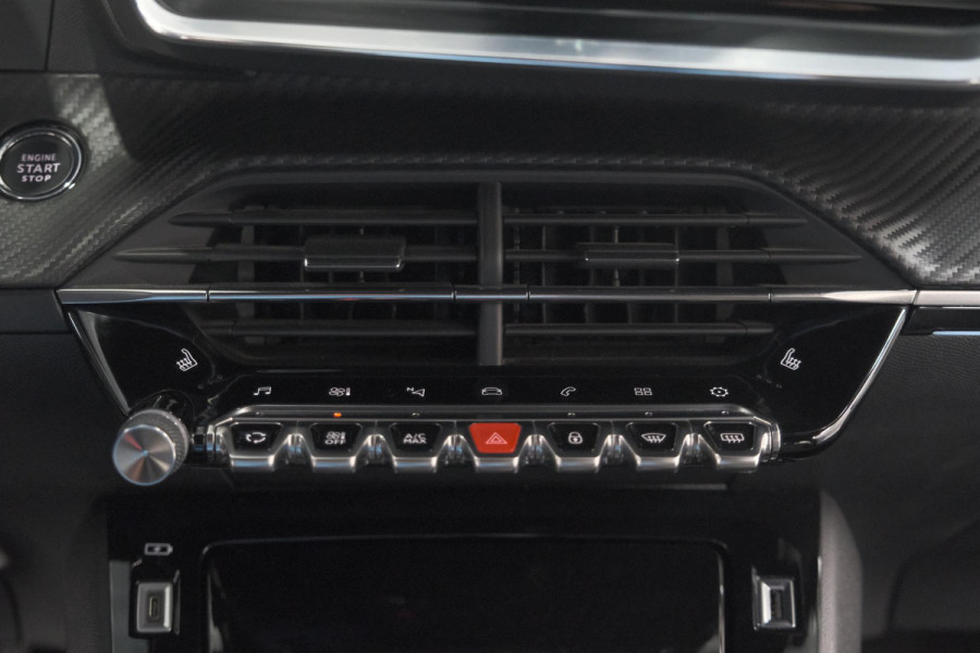 Peugeot 208 PureTech 100 GT | Camera | Dodehoekdetectie | Apple Carplay | Stoelverwarming | Parkeersensoren