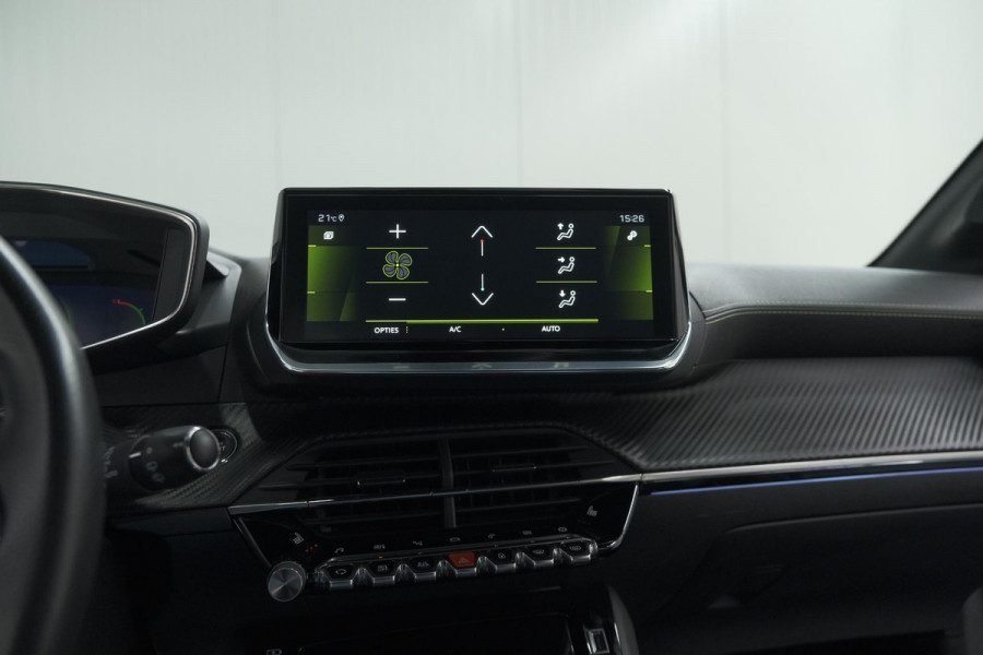 Peugeot 208 PureTech 100 GT | Camera | Dodehoekdetectie | Apple Carplay | Stoelverwarming | Parkeersensoren