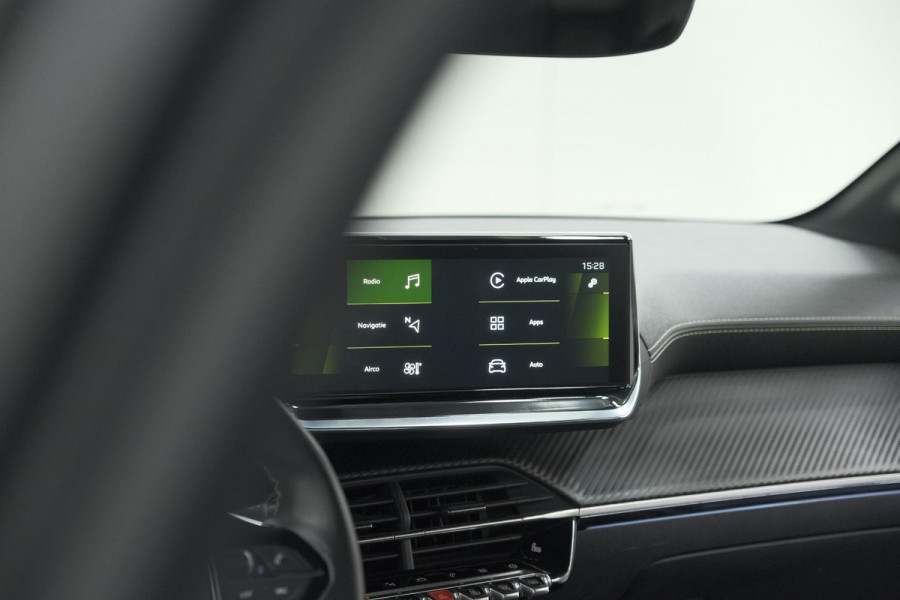 Peugeot 208 PureTech 100 GT | Camera | Dodehoekdetectie | Apple Carplay | Stoelverwarming | Parkeersensoren