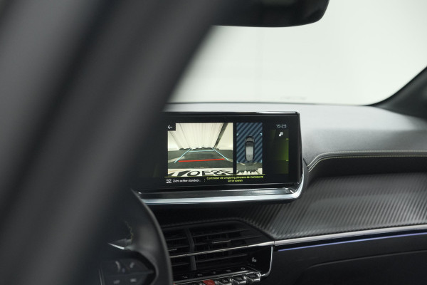 Peugeot 208 PureTech 100 GT | Camera | Dodehoekdetectie | Apple Carplay | Stoelverwarming | Parkeersensoren