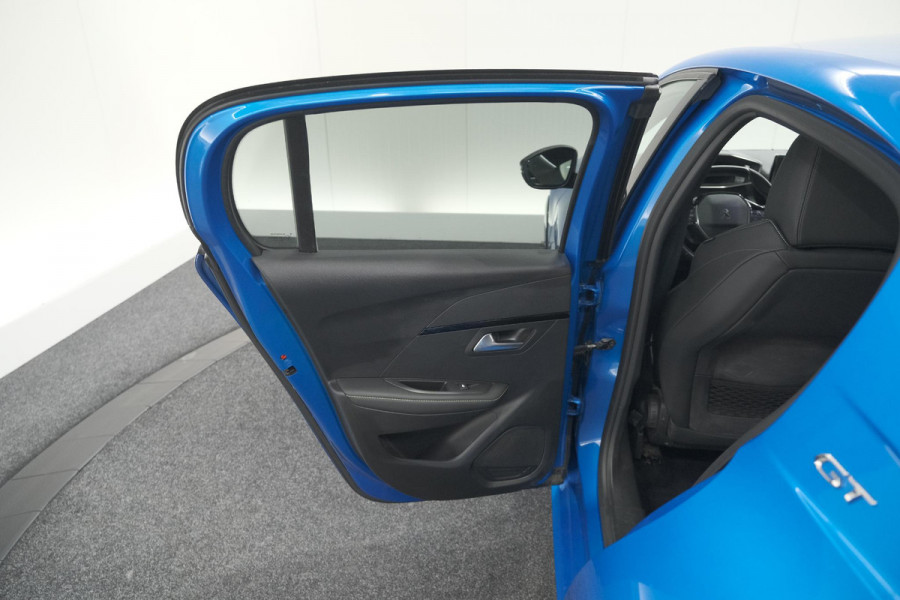 Peugeot 208 PureTech 100 GT | Camera | Dodehoekdetectie | Apple Carplay | Stoelverwarming | Parkeersensoren