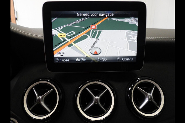 Mercedes-Benz A-Klasse A180 AMG Edition NAVI/SCHUIFDAK/CAMERA/LED/18"LMV!