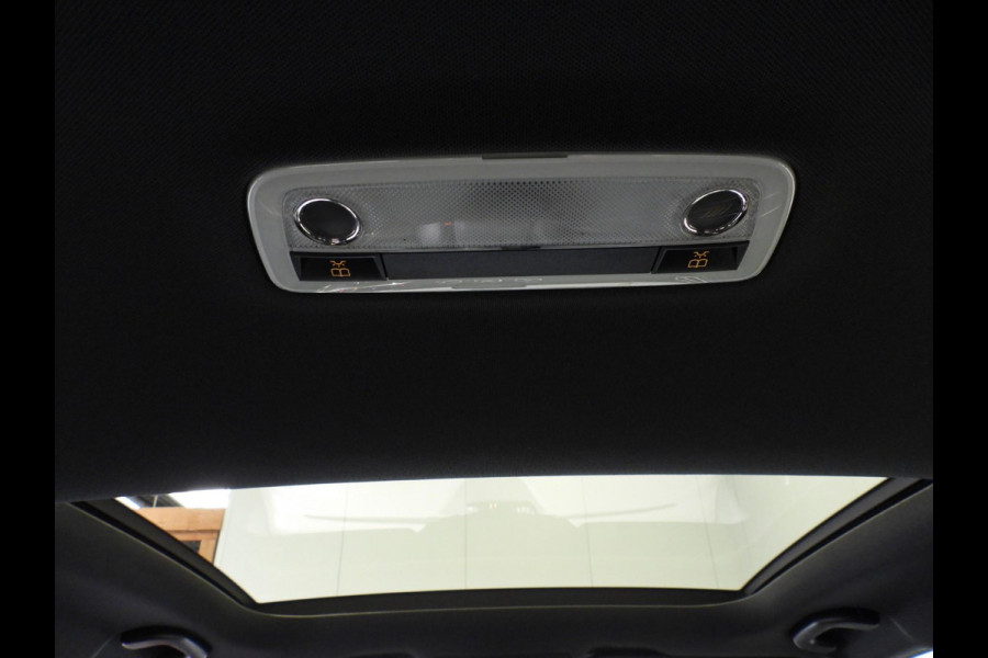 Mercedes-Benz A-Klasse A180 AMG Edition NAVI/SCHUIFDAK/CAMERA/LED/18"LMV!