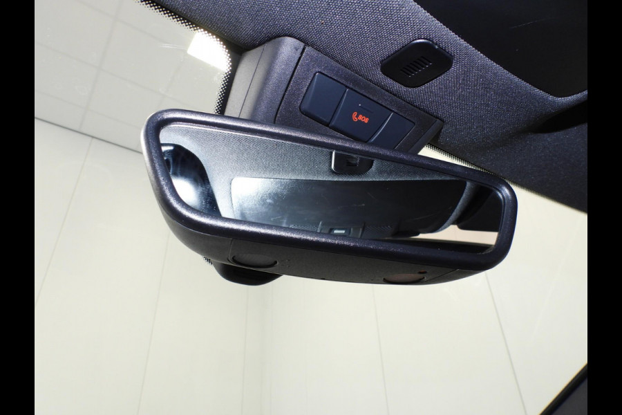 Mercedes-Benz A-Klasse A180 AMG Edition NAVI/SCHUIFDAK/CAMERA/LED/18"LMV!