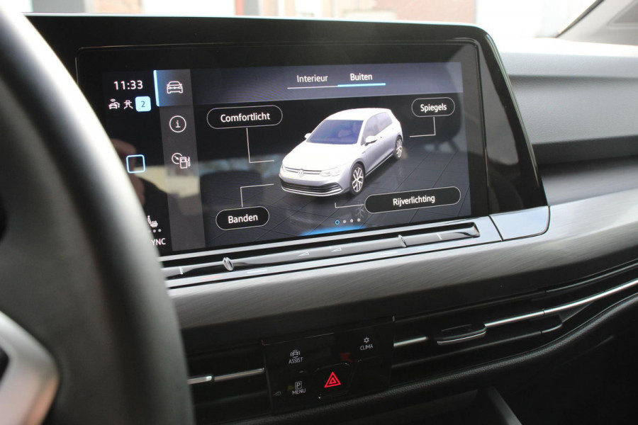 Volkswagen Golf 1.5 eTSI 150pk DSG Style | Navigatie | Climate Control | Camera | Parkeer sensoren V+A | Adaptive cruise control | Extra Getint Glas | Stoel/Stuurverwarming