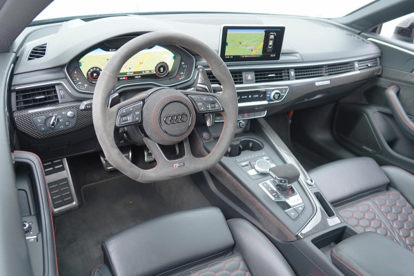 Audi RS5 Coupé 2.9 TFSI quattro / Org. NL / Pano / Head-Up / B&O / Side-Assist / Memory Seat / Carbon inleg