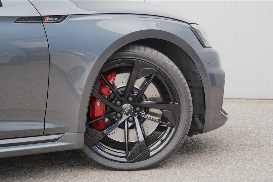 Audi RS5 Coupé 2.9 TFSI quattro / Org. NL / Pano / Head-Up / B&O / Side-Assist / Memory Seat / Carbon inleg