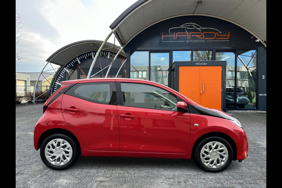 Toyota Aygo 1.0 VVT-i x-play Apple Carplay Camera NW Model