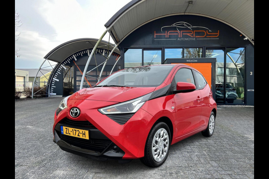 Toyota Aygo 1.0 VVT-i x-play Apple Carplay Camera NW Model