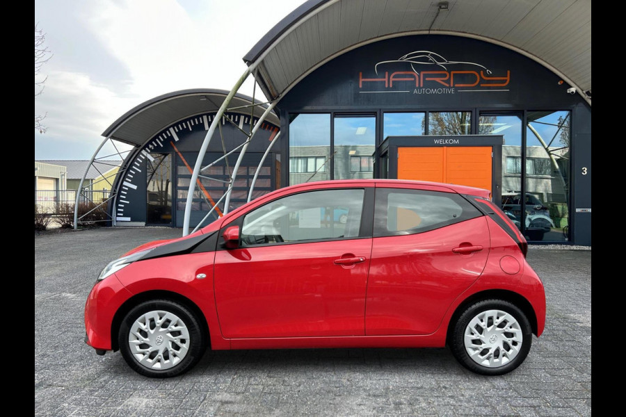 Toyota Aygo 1.0 VVT-i x-play Apple Carplay Camera NW Model