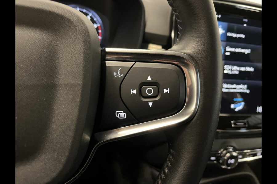 Volvo XC40 1.5 T2 Business Pro Airco|ECC Navi Carplay PDC Achter Trekhaak Cruise Control