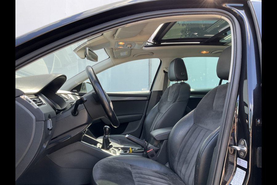 Škoda Octavia 1.0 TSI Style Navi Camera Trekhaak Combi Business Greentech