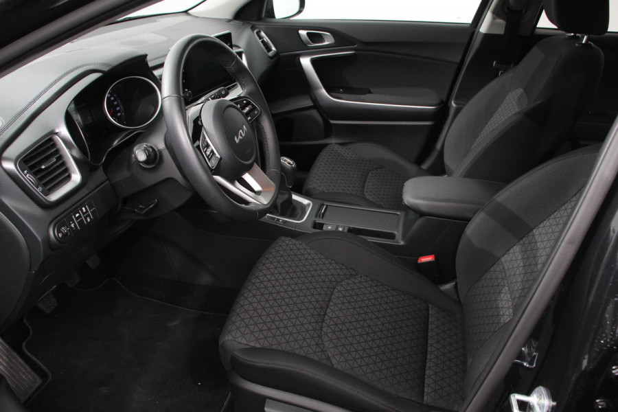 Kia Ceed Sportswagon 1.0 T-GDi Prestige | Navigatie | Apple Carplay/Android Auto | Climate Control | Cruise Control | Lane Assist | Stoel/Stuurverwarming | Privacy Glass | Camera