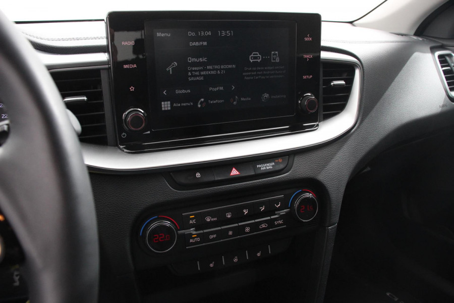 Kia Ceed Sportswagon 1.0 T-GDi Prestige | Navigatie | Apple Carplay/Android Auto | Climate Control | Cruise Control | Lane Assist | Stoel/Stuurverwarming | Privacy Glass | Camera