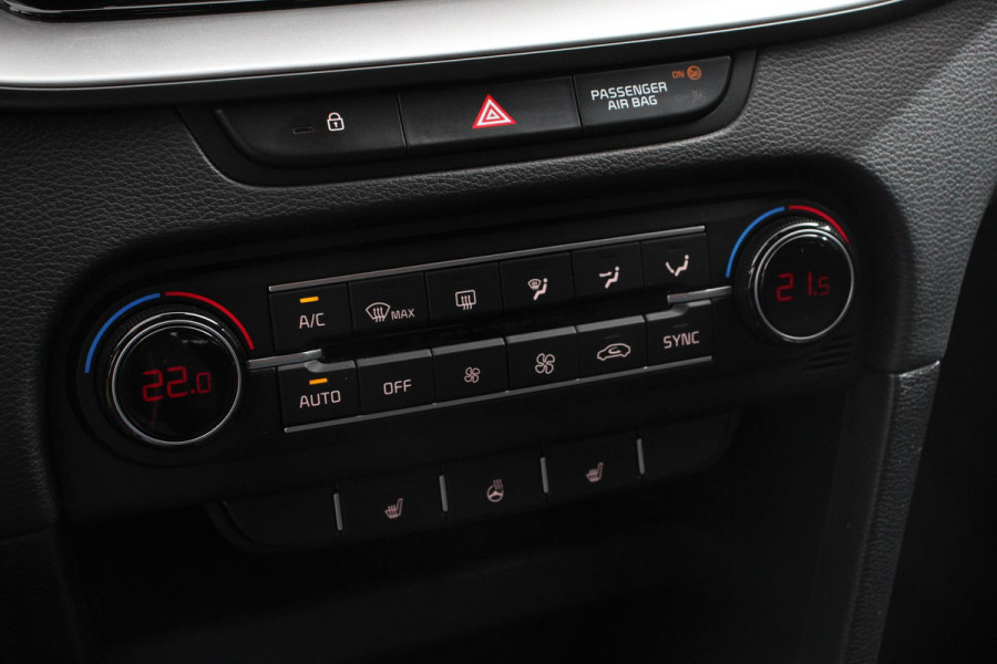 Kia Ceed Sportswagon 1.0 T-GDi Prestige | Navigatie | Apple Carplay/Android Auto | Climate Control | Cruise Control | Lane Assist | Stoel/Stuurverwarming | Privacy Glass | Camera