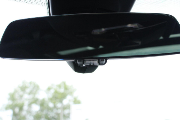 BMW 1-serie 120i High Executive Edition 178pk | Harman en Kardon | Panoramadak | Head-up display | M-Pakket