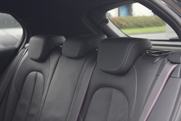 BMW 1-serie 120i High Executive Edition 178pk | Harman en Kardon | Panoramadak | Head-up display | M-Pakket