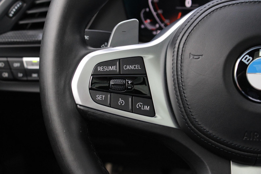 BMW 1-serie 120i High Executive Edition 178pk | Harman en Kardon | Panoramadak | Head-up display | M-Pakket