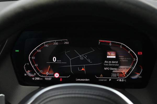 BMW 1-serie 120i High Executive Edition 178pk | Harman en Kardon | Panoramadak | Head-up display | M-Pakket
