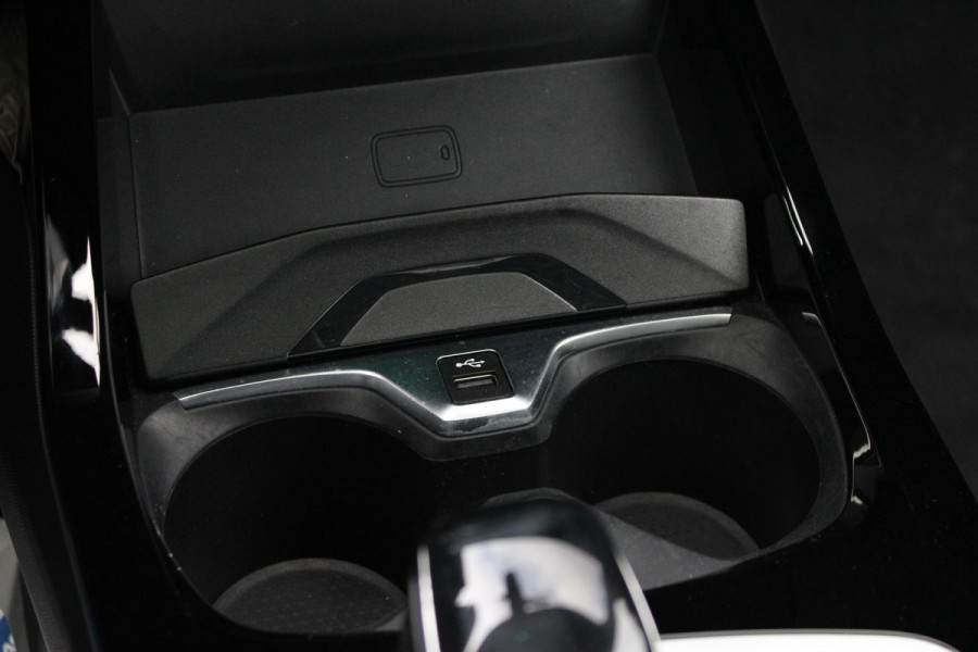 BMW 1-serie 120i High Executive Edition 178pk | Harman en Kardon | Panoramadak | Head-up display | M-Pakket