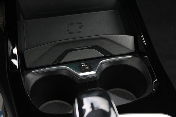 BMW 1-serie 120i High Executive Edition 178pk | Harman en Kardon | Panoramadak | Head-up display | M-Pakket