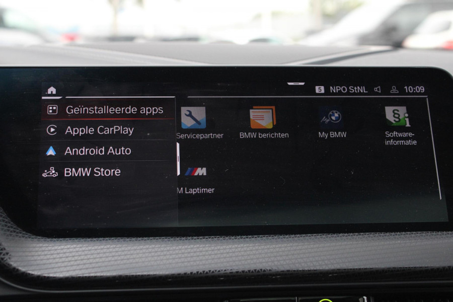 BMW 1-serie 120i High Executive Edition 178pk | Harman en Kardon | Panoramadak | Head-up display | M-Pakket