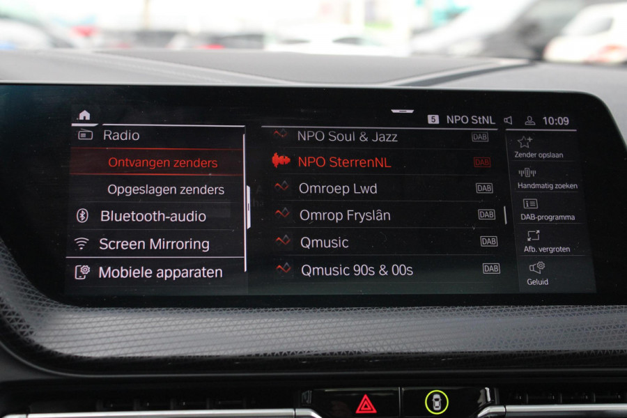 BMW 1-serie 120i High Executive Edition 178pk | Harman en Kardon | Panoramadak | Head-up display | M-Pakket