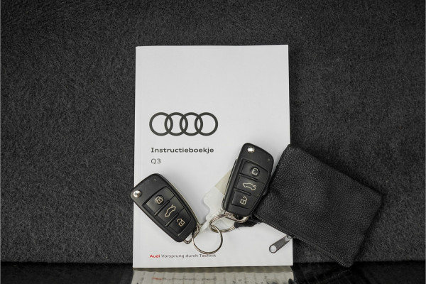 Audi Q3 1.4 TFSI S-Line Pano Xenon Trekhaak Audi Q3 1.4 TFSI S-Line Pano Xenon Trekhaak