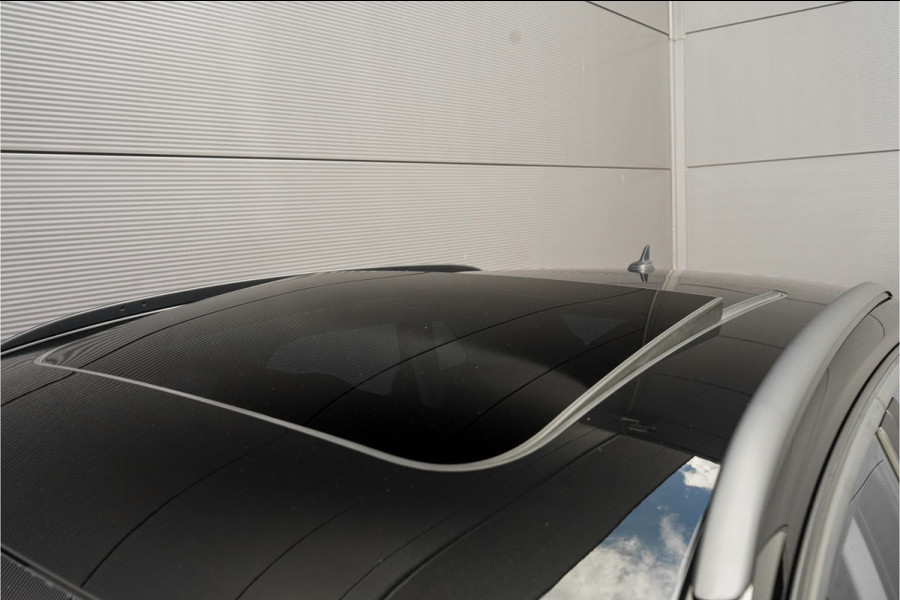 Audi Q3 1.4 TFSI S-Line Pano Xenon Trekhaak Audi Q3 1.4 TFSI S-Line Pano Xenon Trekhaak