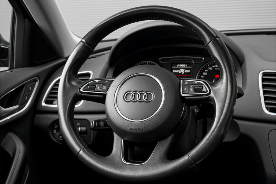 Audi Q3 1.4 TFSI S-Line Pano Xenon Trekhaak Audi Q3 1.4 TFSI S-Line Pano Xenon Trekhaak