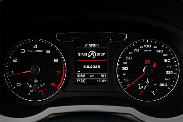 Audi Q3 1.4 TFSI S-Line Pano Xenon Trekhaak Audi Q3 1.4 TFSI S-Line Pano Xenon Trekhaak
