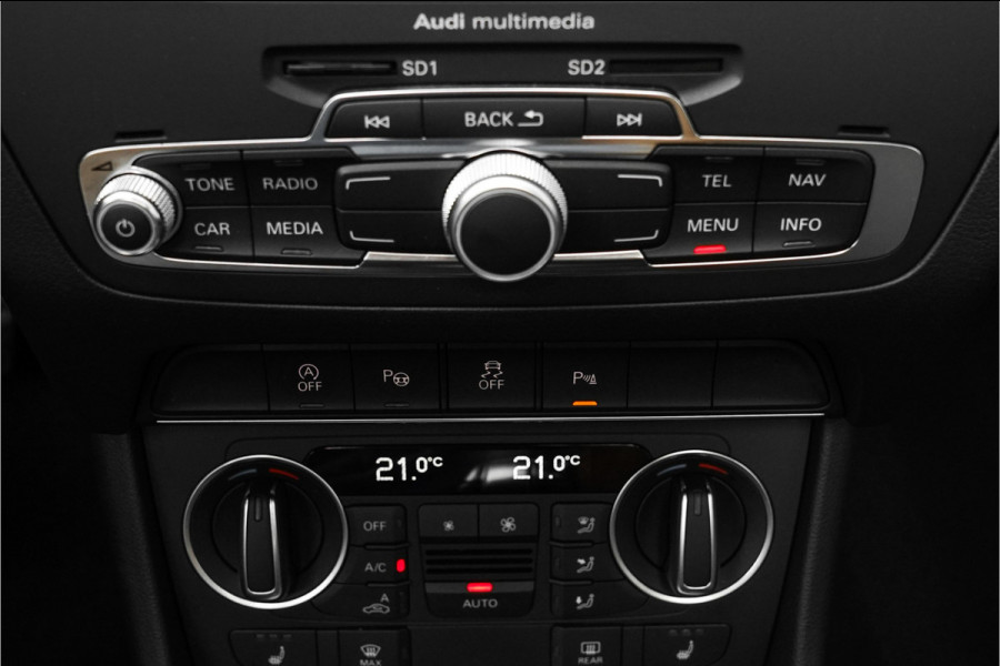 Audi Q3 1.4 TFSI S-Line Pano Xenon Trekhaak Audi Q3 1.4 TFSI S-Line Pano Xenon Trekhaak