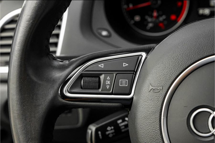 Audi Q3 1.4 TFSI S-Line Pano Xenon Trekhaak Audi Q3 1.4 TFSI S-Line Pano Xenon Trekhaak