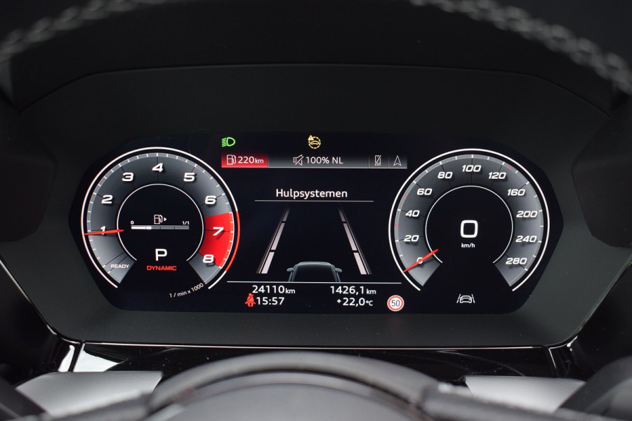 Audi A3 Limousine 35 TFSI 150pk S-tronic S-line | Pano | LED | 19"