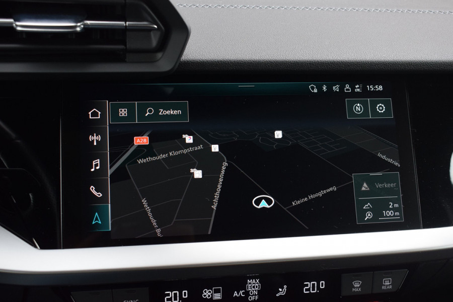Audi A3 Limousine 35 TFSI 150pk S-tronic S-line | Pano | LED | 19"