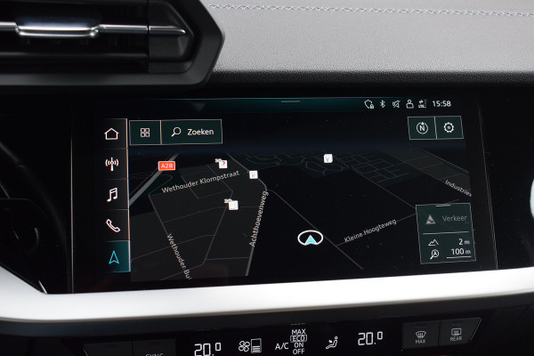 Audi A3 Limousine 35 TFSI 150pk S-tronic S-line | Pano | LED | 19"