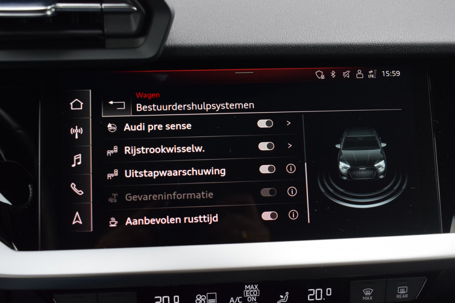 Audi A3 Limousine 35 TFSI 150pk S-tronic S-line | Pano | LED | 19"