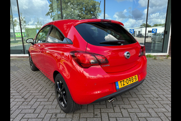 Opel Corsa 1.4 Black Edition - Navi - Parkeerhulp - Airco - Org.NL